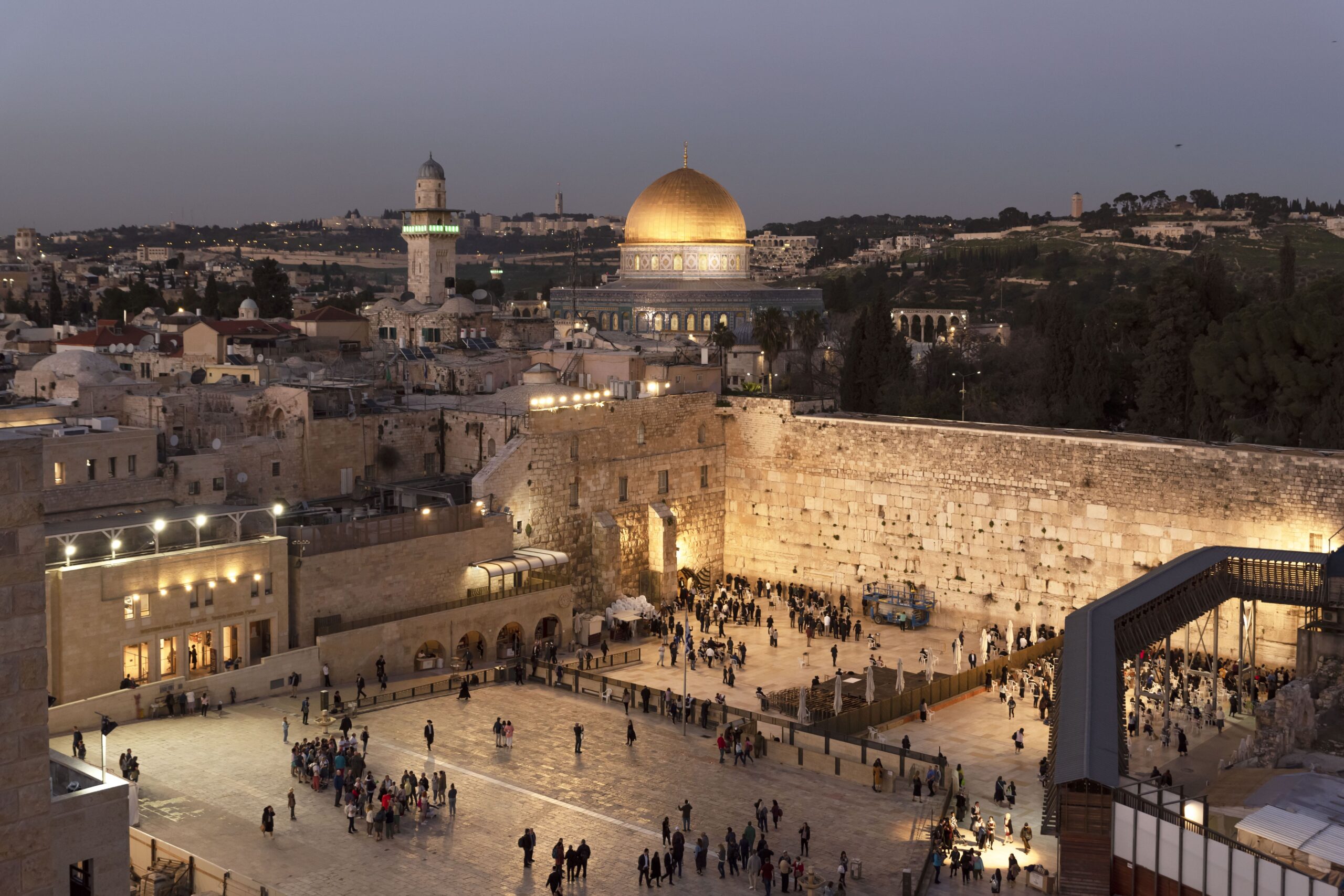 jerusalem-old-city-israel-western-wall-dome-rock-min