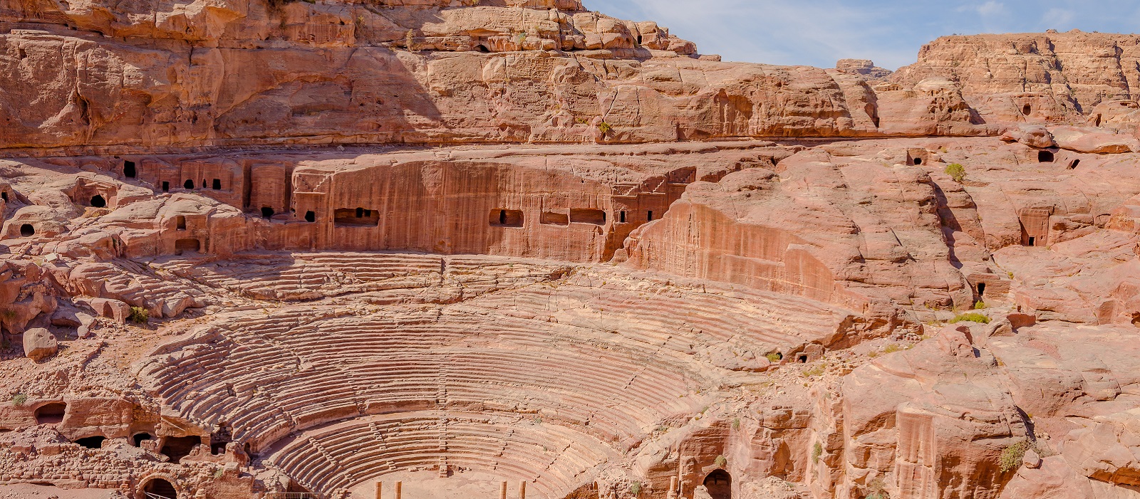 Arena,At,Petra,Jordan,,Old,City,Of,Rock-cut,Architecture,In