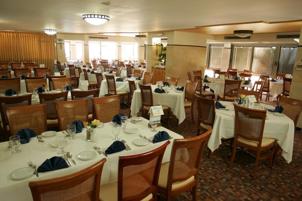 photo-ron-beach-hotel-tiberias-33